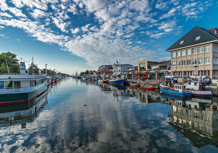 Fluss in der Stadt