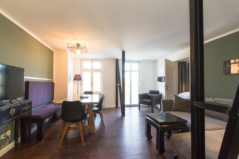 Asia Suite - Versteck am Strom